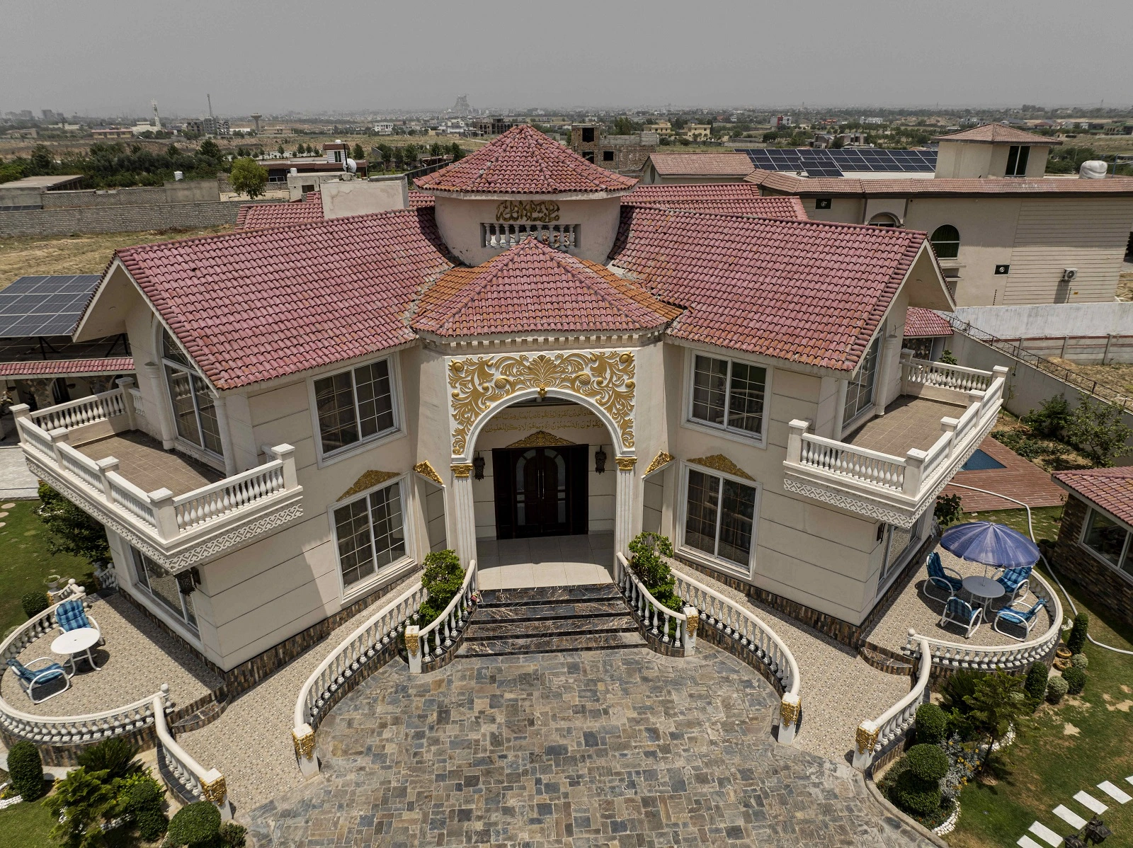 Best Farm House Islamabad for Rent When Visiting Gurdwara Panja Sahib (Travel Guide for Sikh Pilgrims