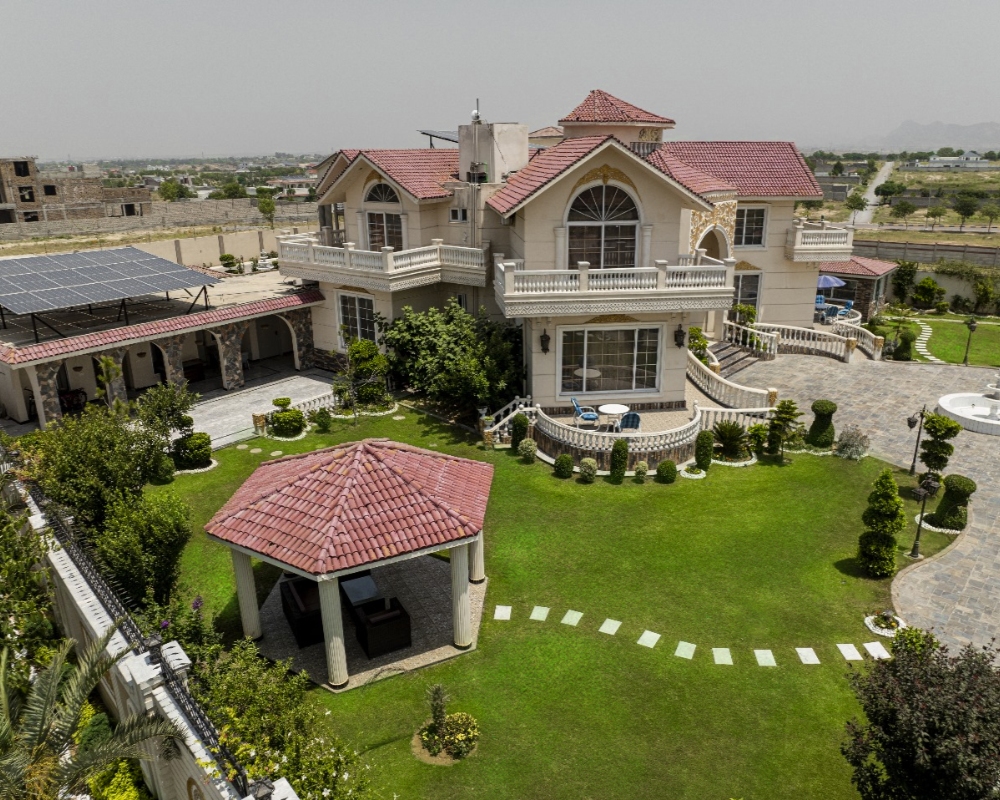 Luxury farm house in Islamabad for rent with landscaped gardens, premium accommodation and easy access to Islamabad Airport.